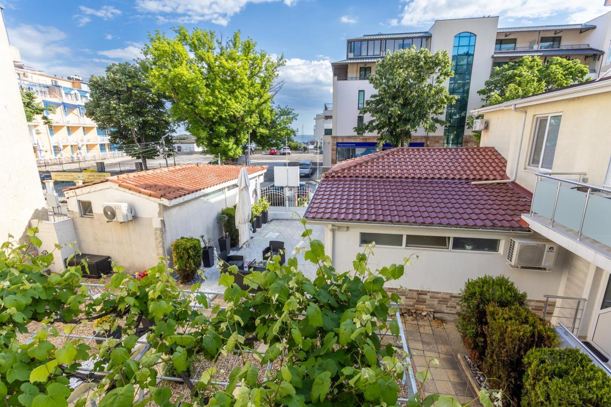 Guest House Desi - Къща За Гости Деси Balchik Exterior photo